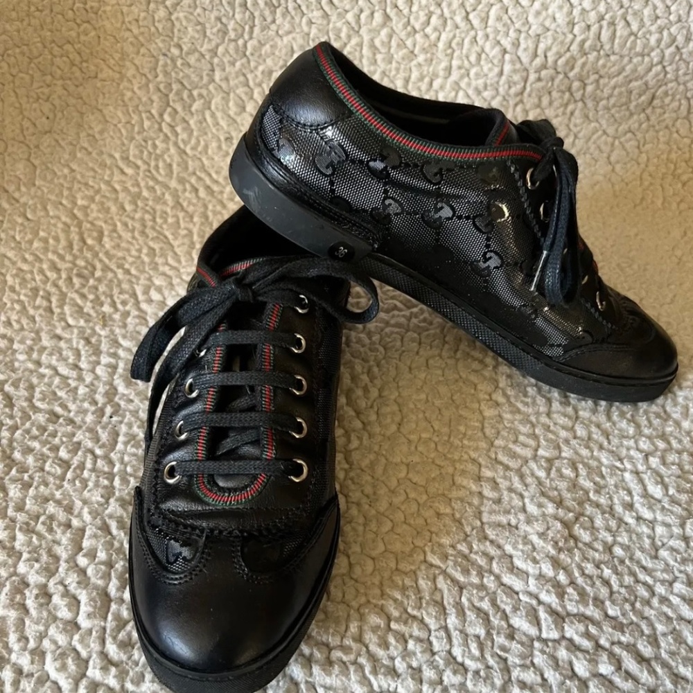 Women’s Gucci Sneakers size 5